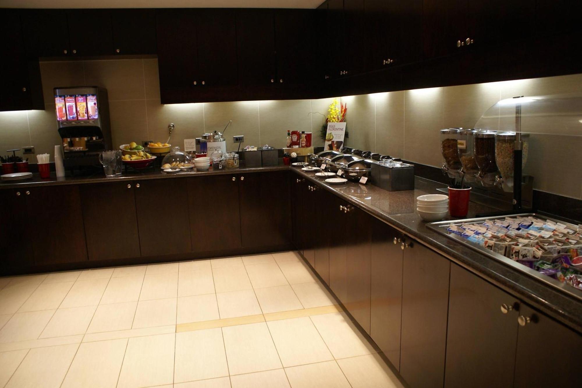 Residence Inn Pittsburgh Monroeville/Wilkins Township Restaurant photo